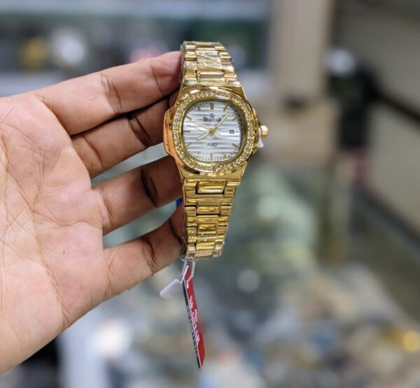 ORIGINAL LADIES SEASTAR WATCH – Diamond Bezel | Butterfly Lock | Date Display | Waterproof | Elegant Women’s Wristwatch – Perfect Gift for Girls & Women - Image 5
